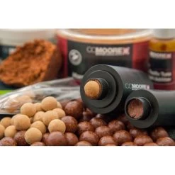 CC Moore - Rodillo Desplegable De Bolas De Corcho -Pesca Descuento Tienda corkball roller team outdoors 550x550w